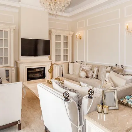 Eden Park Luxury Villa Napospart