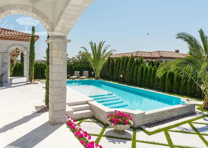 Eden Park Luxury *