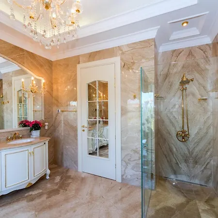 فيلة Eden Park Luxury *