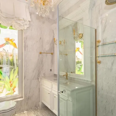 فيلة Eden Park Luxury *