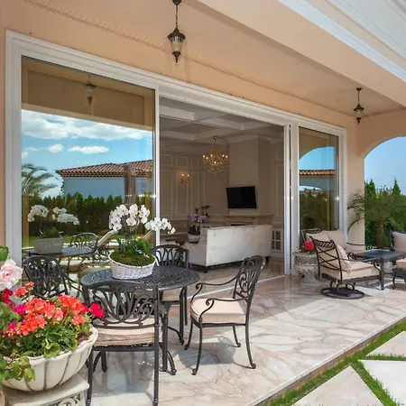 فيلة Eden Park Luxury *