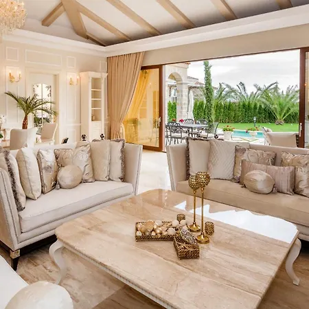 Eden Park Luxury فيلة