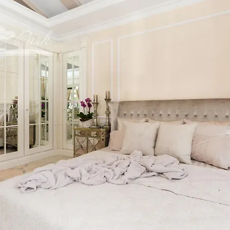 Eden Park Luxury Villa