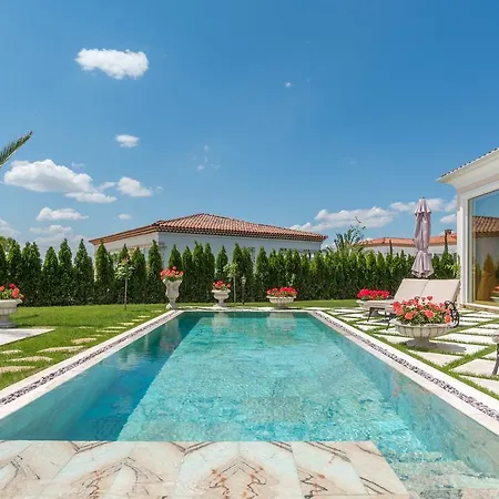 فيلة Eden Park Luxury