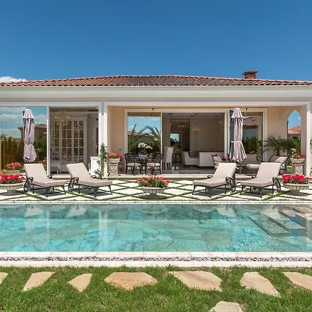 Eden Park Luxury *