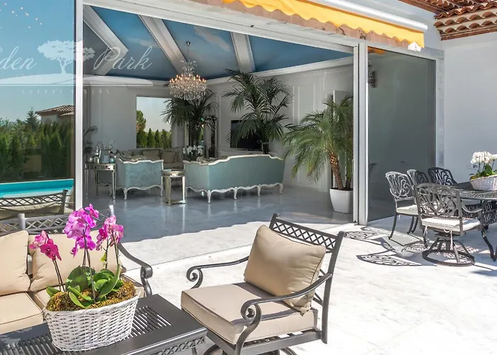 Вилла Eden Park Luxury *