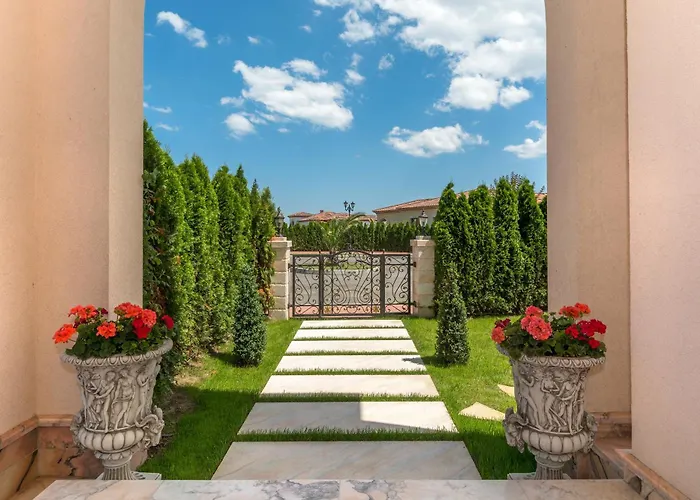 Eden Park Luxury Вилла *