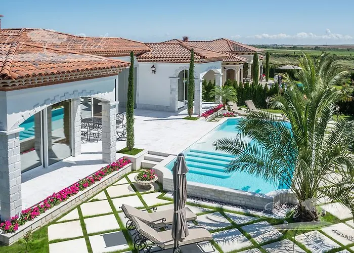 Eden Park Luxury Солнечный берег