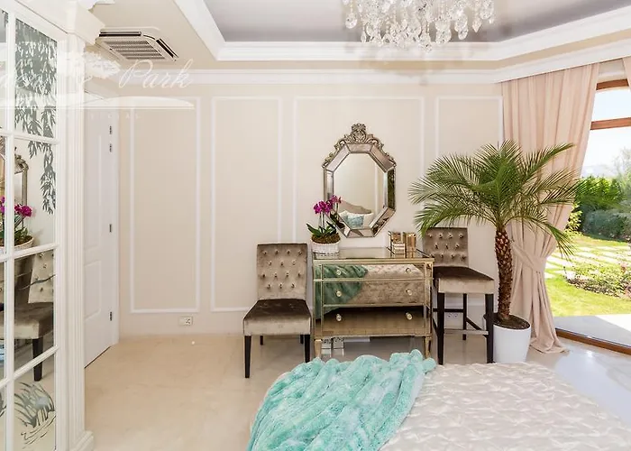 Вилла Eden Park Luxury *