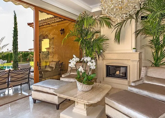 Вилла Eden Park Luxury *