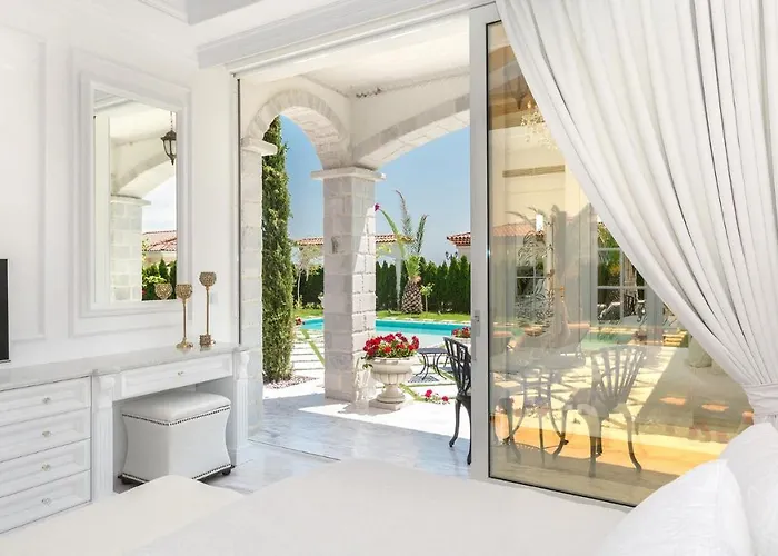 וילה Eden Park Luxury סאני ביץ'