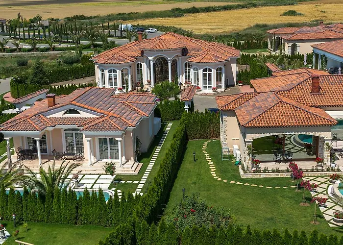 וילה Eden Park Luxury *